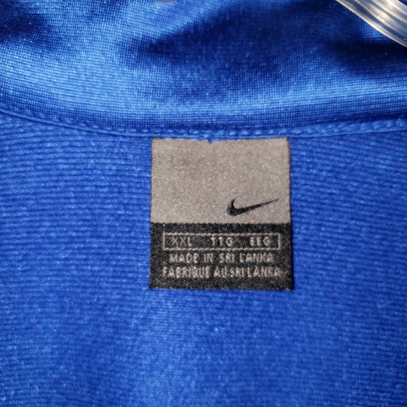 Nike jacket - Picture 2 of 2